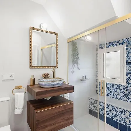Ferienhaus With Private Pool & Garden 5 Min To